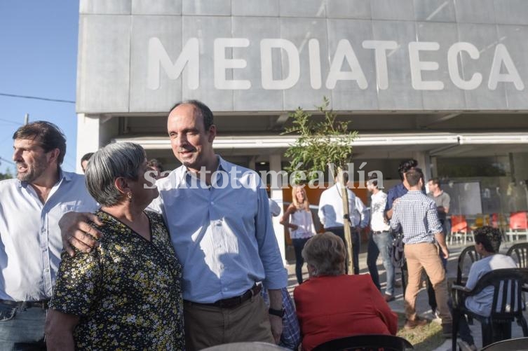 Corral inauguró el Nido-Mediateca La Cumbia, en Santa Rosa de Lima. (Foto: Municipalidad de Santa Fe)