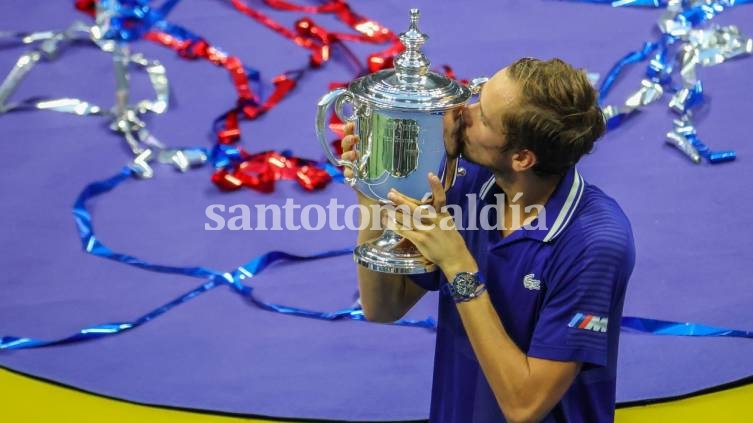 Medvedev venció a Djokovic en la final del US Open y le impidió ganar el Grand Slam
