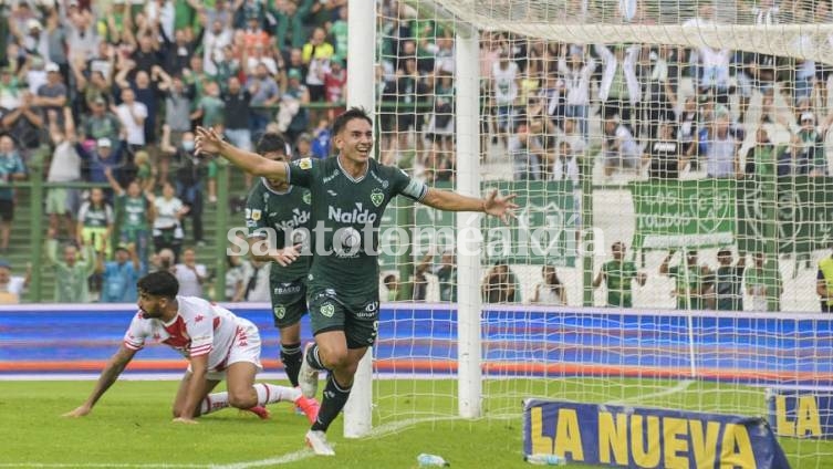 Sarmiento le ganó a Unión como local por 2 a 1. (Foto: NA)