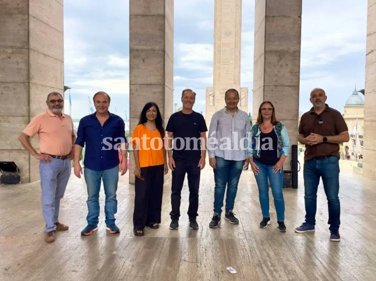 Sus principales referentes se reunieron en el Monumento a la Bandera de la ciudad de Rosario.