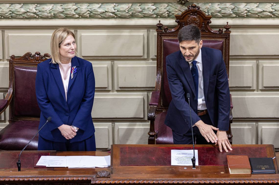 Maximiliano Pullaro juró como gobernador ante la Asamblea Legislativa. (Foto: Prensa Gobierno)