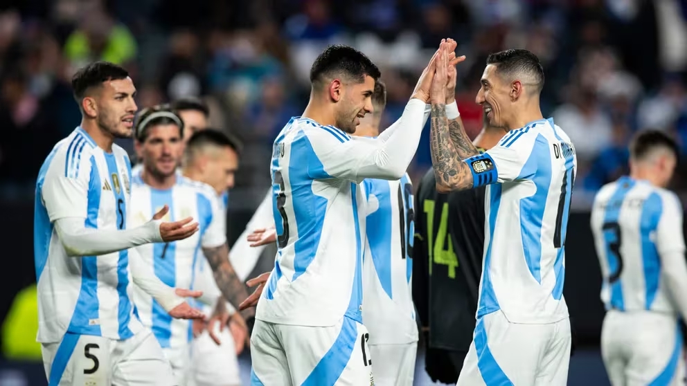 La selección argentina juega frente a Costa Rica en el último amistoso de la gira por Estados Unidos