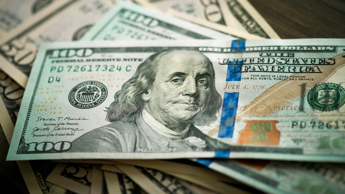 El dólar oficial cayó por séptima jornada consecutiva