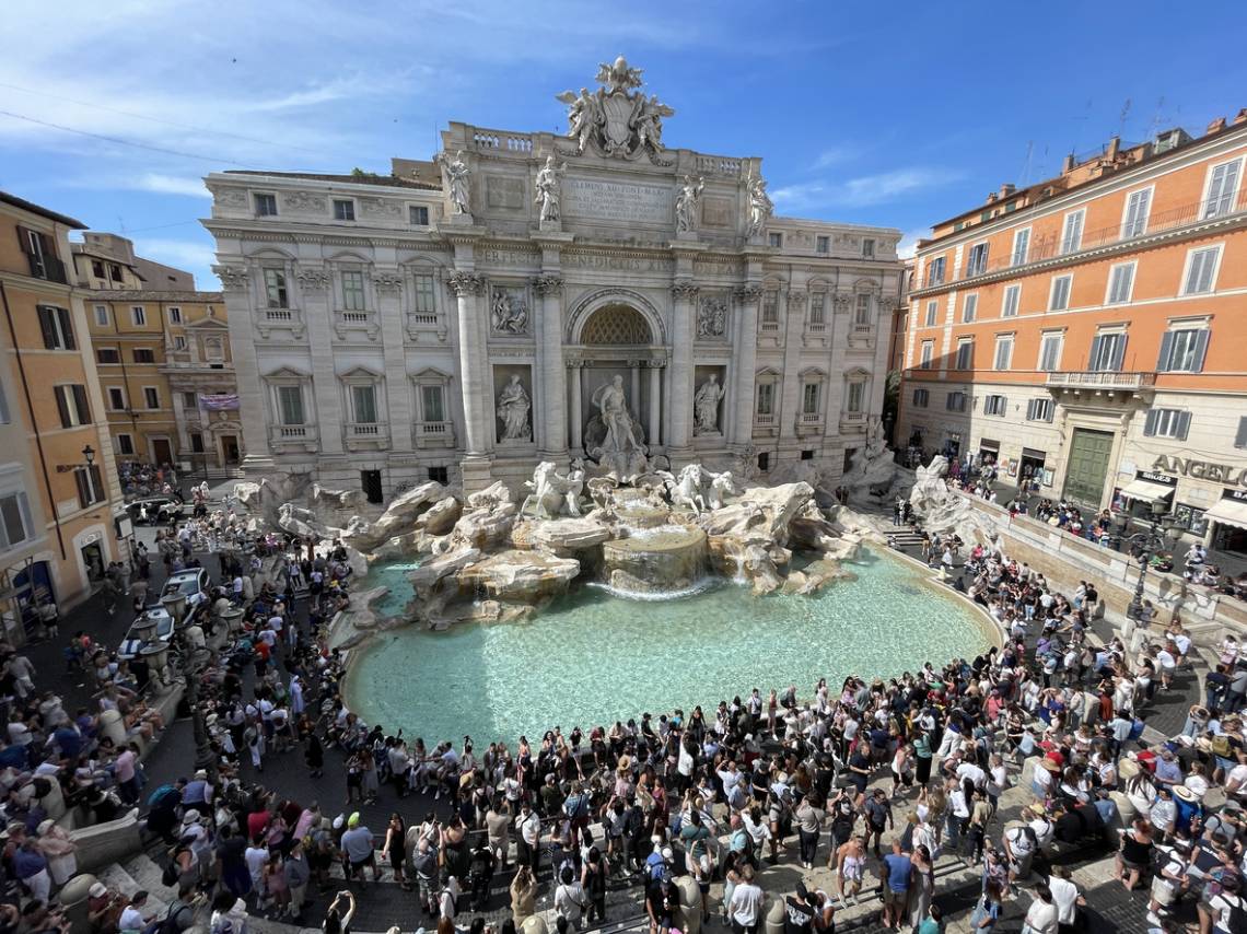 Roma comenzó a cobrar entrada para la Fontana di Trevi: polémica y opiniones divididas en el primer día