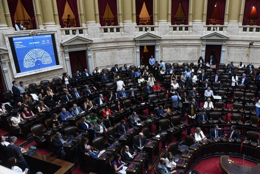 El gobierno analiza concesiones para aprobar la reforma laboral antes de fin de mes