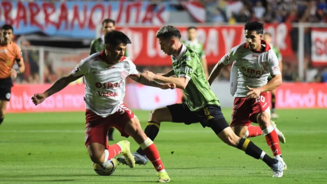 Unión necesita ganar y recibe a un Aldosivi de capa caída