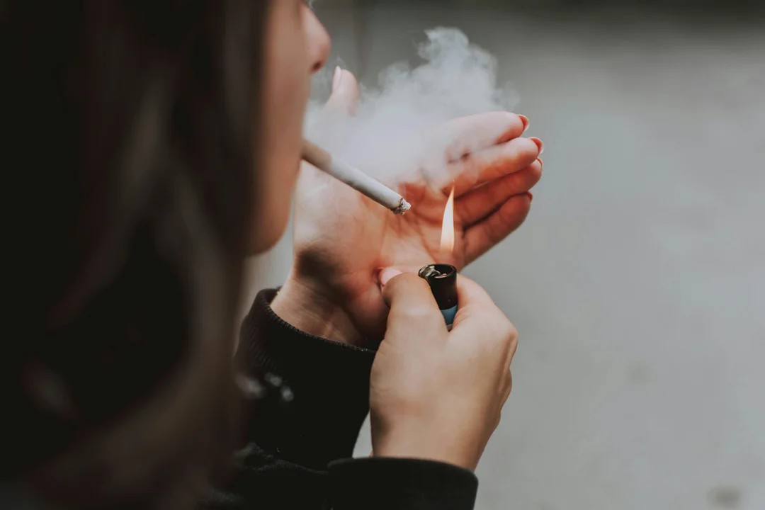 Gran Bretaña aprobó una ley histórica para crear una generación libre de humo