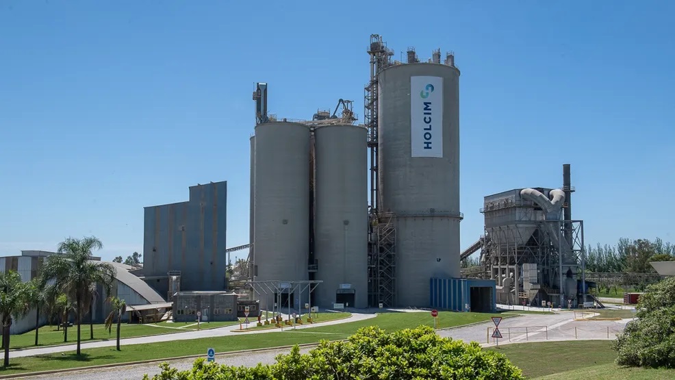 Eco de la caída en la construcción: una de las principales cementeras cerró el primer trimestre con pérdidas