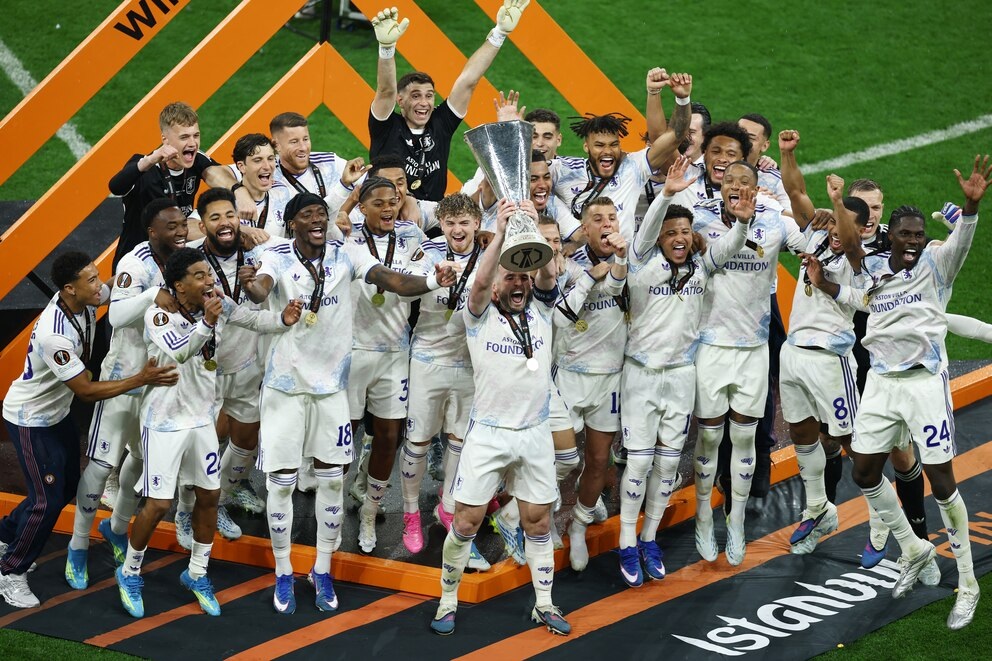 Aston Villa campeón de la Europa League con la seguridad del Dibu Martínez y un brillante Buendía