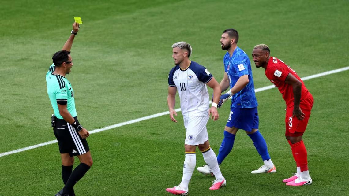Con Facundo Tello como árbitro, Canadá debutó con un empate frente a Bosnia