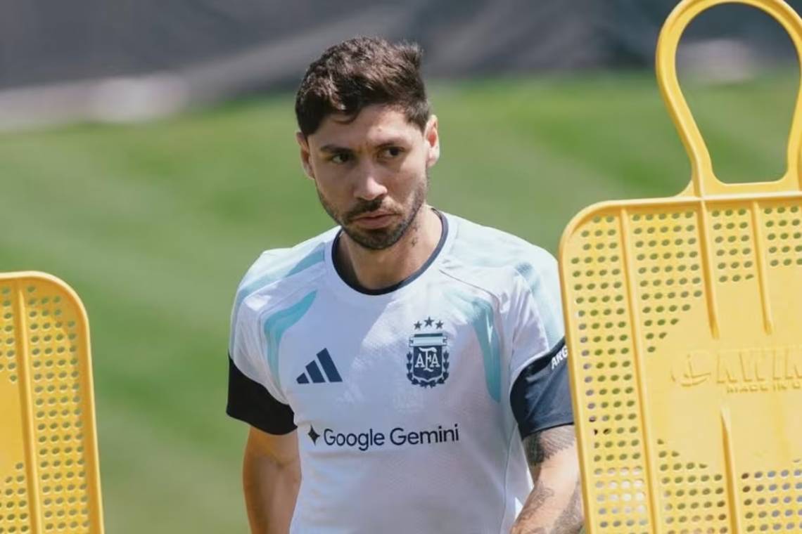Montiel volvió a sentir molestias y encendió las alarmas en la Selección