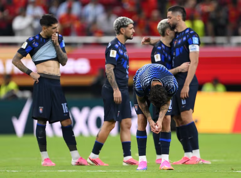 Uruguay quedó eliminado del Mundial y Cabo Verde será el rival de Argentina en los 16avos