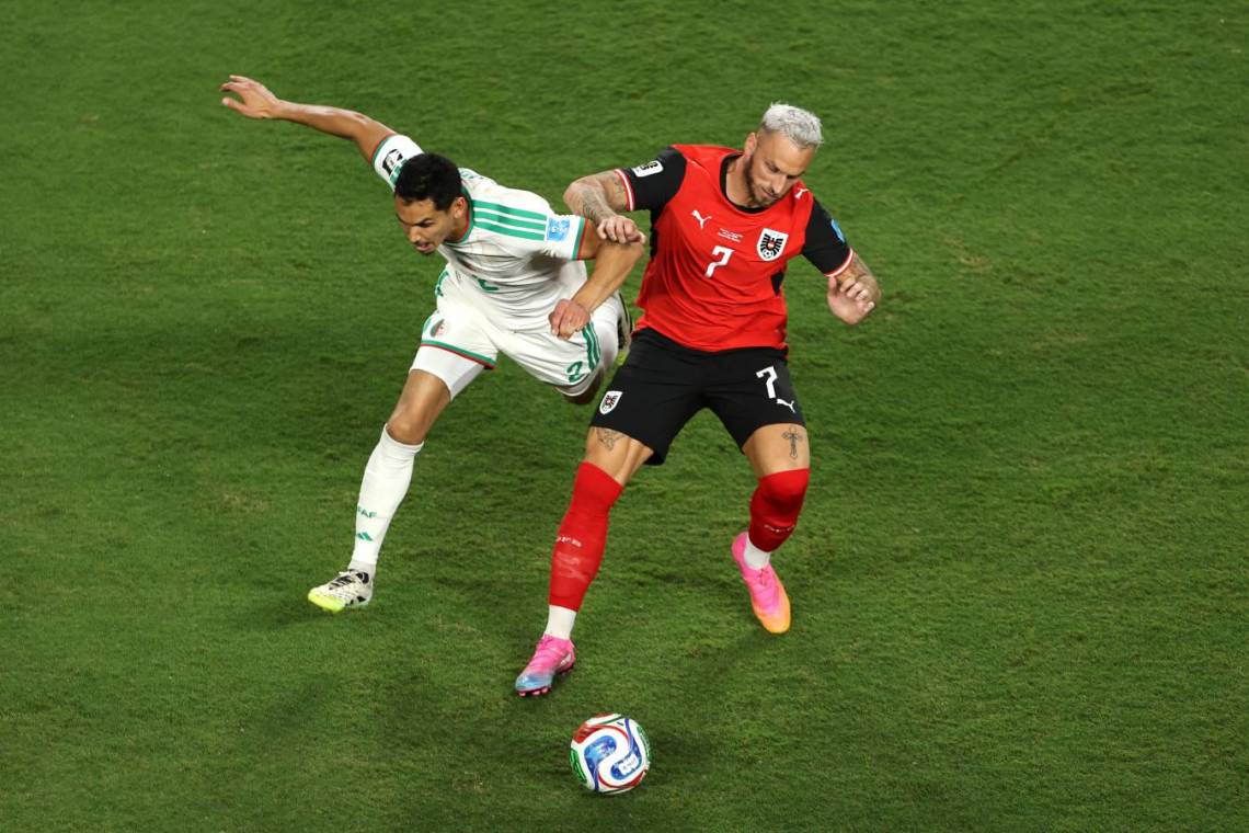 Austria y Argelia empataron en un partidazo y avanzaron juntas a los 16avos de final