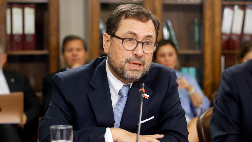 Chile respondió al jefe de la Fuerza Aérea Argentina: “El Estrecho de Magallanes es indiscutiblemente chileno”