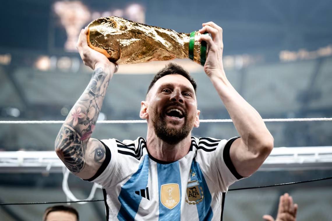 Tras anunciar su retiro de la Selección, la AFA planea homenajear a Messi en los próximos amistosos