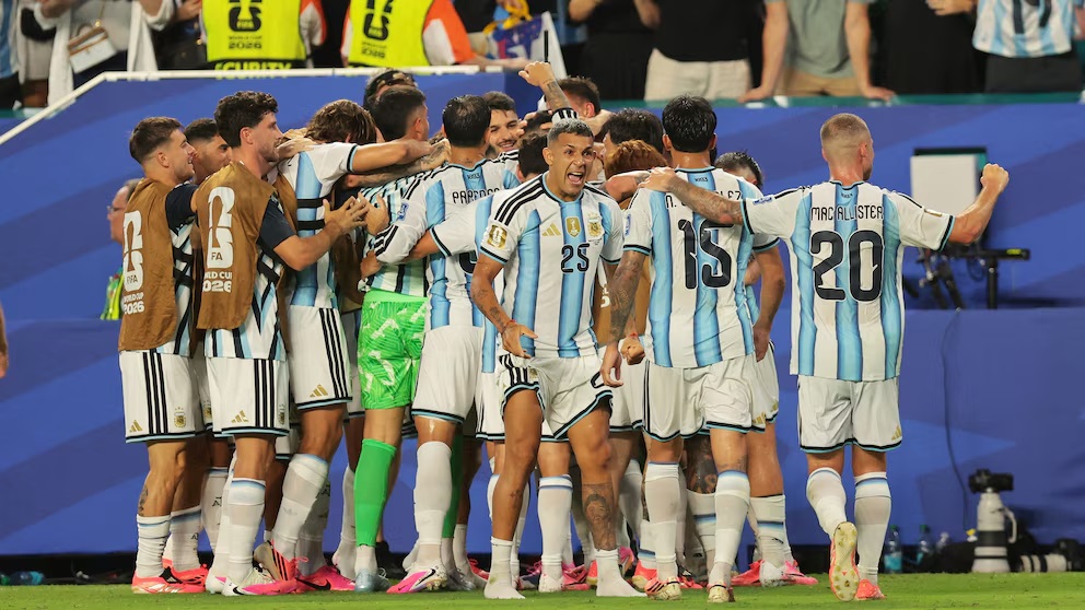 Argentina vuelve a jugar y empieza a mirar al futuro: Bolivia, el primer desafío sin Messi como eje