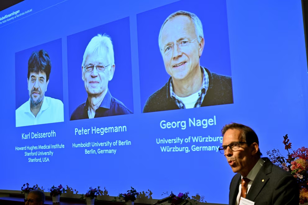 Tres científicos ganaron el Premio Nobel de Medicina 2026 por sus avances en el estudio del cerebro