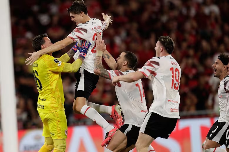 Hazaña de Estudiantes en el Maracaná: eliminó a Flamengo y es finalista de la Libertadores