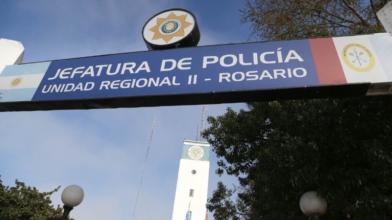 Intervienen la Policía de Rosario y detienen a 17 personas por fraude con fondos públicos