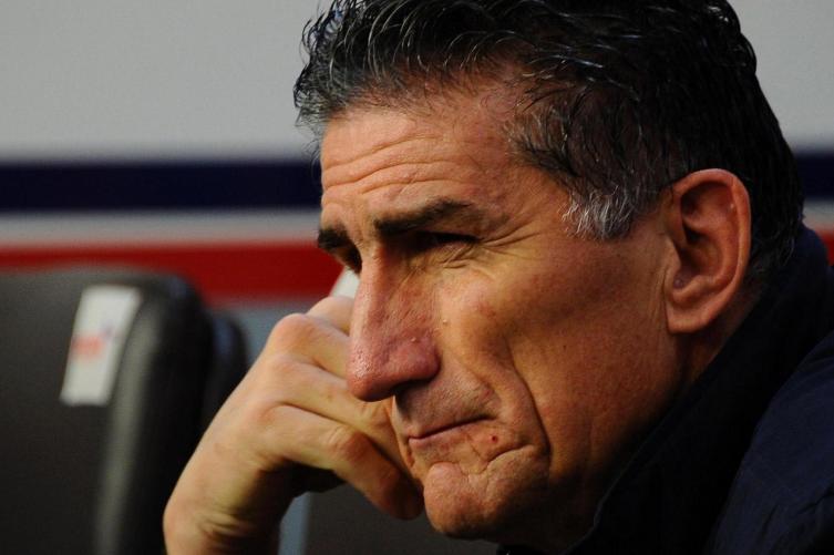 Echaron a Bauza de la Selección: van por Sampaoli