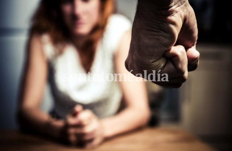 Las mujeres realizan más de una denuncia de violencia por día