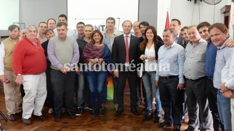 Equipar Santa Fe: 19 localidades firmaron convenios de adhesión