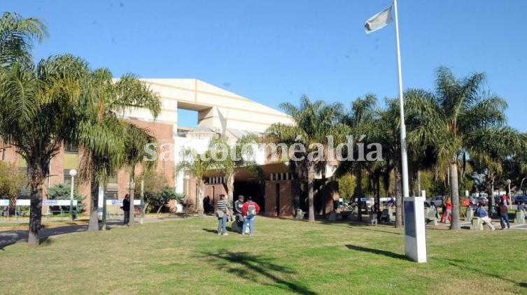 La pequeña de 3 años se encuentra internada en el Hospital de Niños.