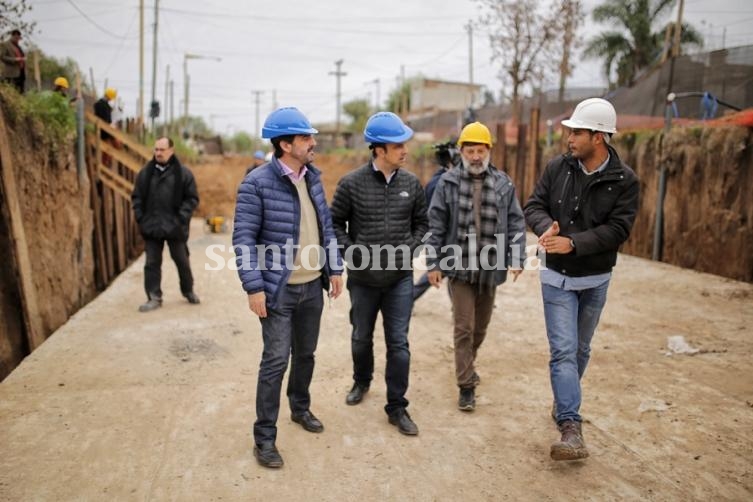 Santa Fe: Avanza la obra del desagüe Espora