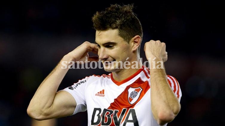 Colón intima a River para cobrar lo de Alario