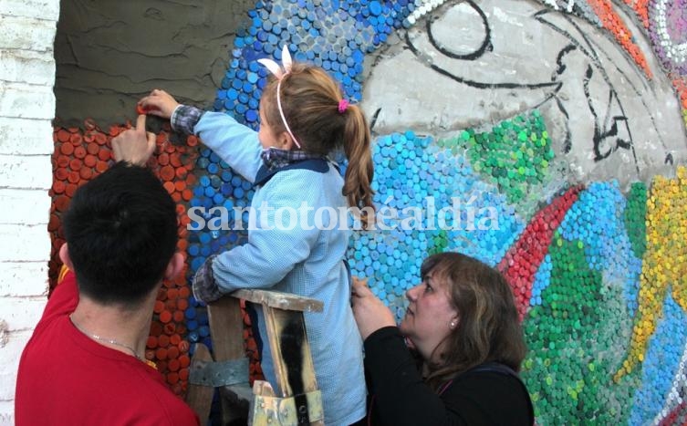 Arte y ecología se unen en el jardín de barrio Zazpe