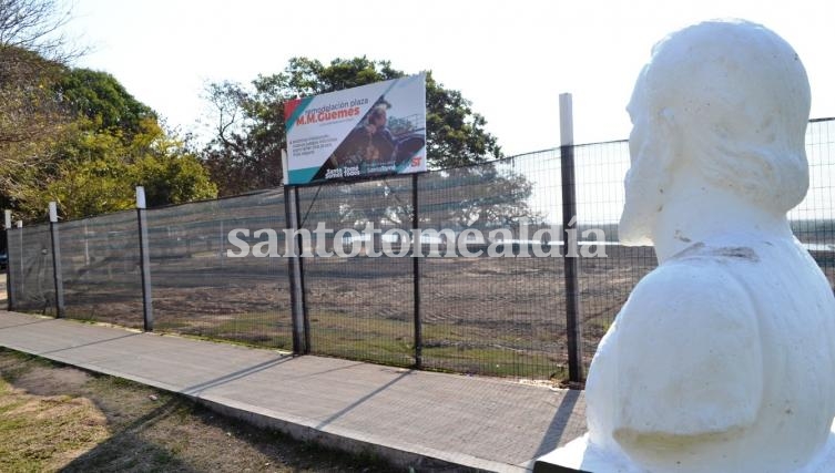 El Municipio renueva los juegos infantiles de la costanera