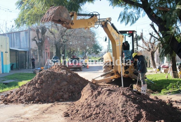 Comenzó la ampliación de la red de cloacas a barrio Piagentini