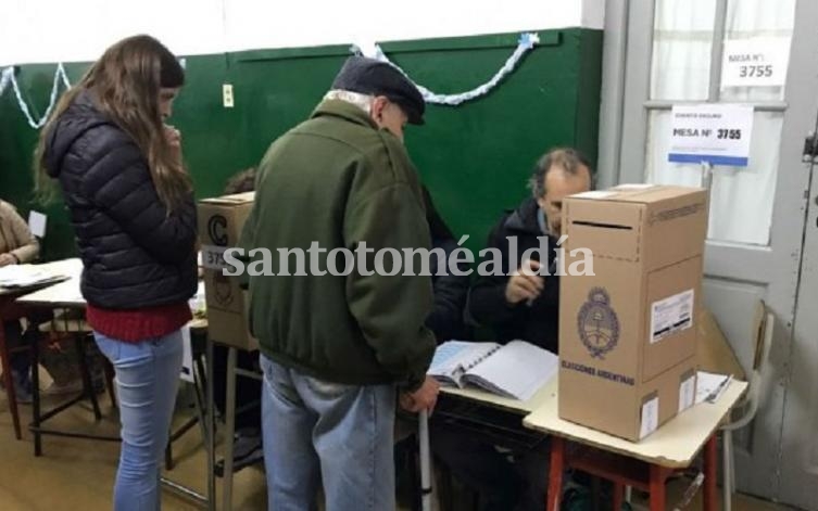 Durante la mañana votó el 35% del padrón en la provincia