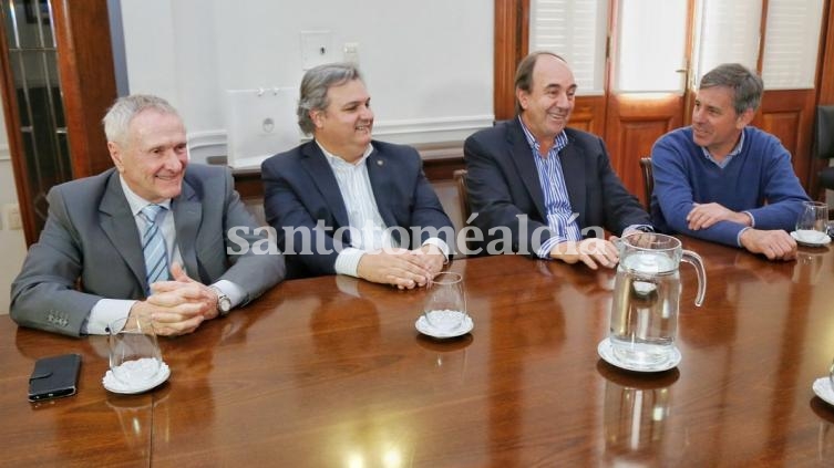 El ministro Farías recibió a 