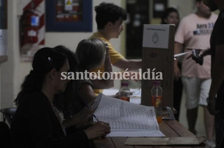 Desde el martes 24 se podrá justificar el no voto en las generales.