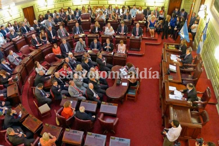 Diputados solicitan la presencia del ministro Pullaro