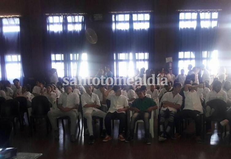 Alumnos de Sauce Viejo trabajan en la creación de centros de estudiantes