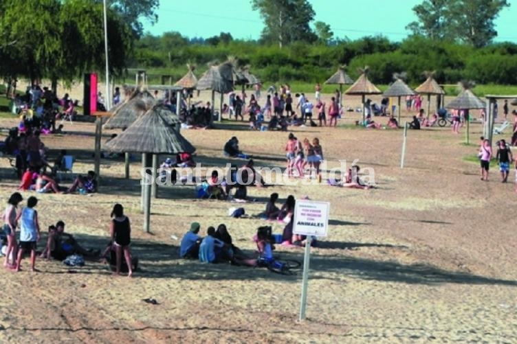 La inauguración de la temporada de playa se aplazó a este sábado