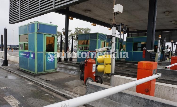 Las cabinas de peaje de la autopista sumaron el sistema TelePase.