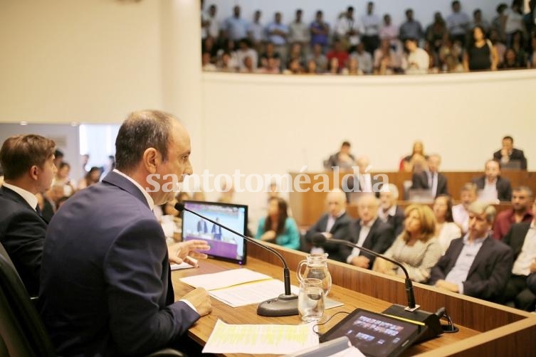 Corral, sobre el puente Santo Tomé-Santa Fe: “Necesitamos que la provincia se comprometa”