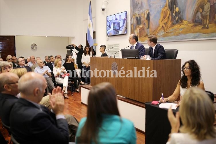 Corral se refirió al puente Santo Tomé-Santa Fe en la apertura de sesiones ordinarias del Concejo capitalino. (Foto: Municipalidad de Santa Fe)