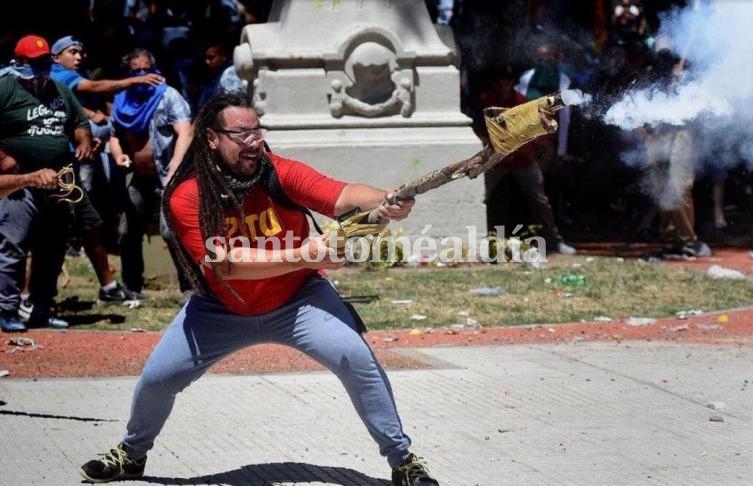El militante del mortero dice ser 