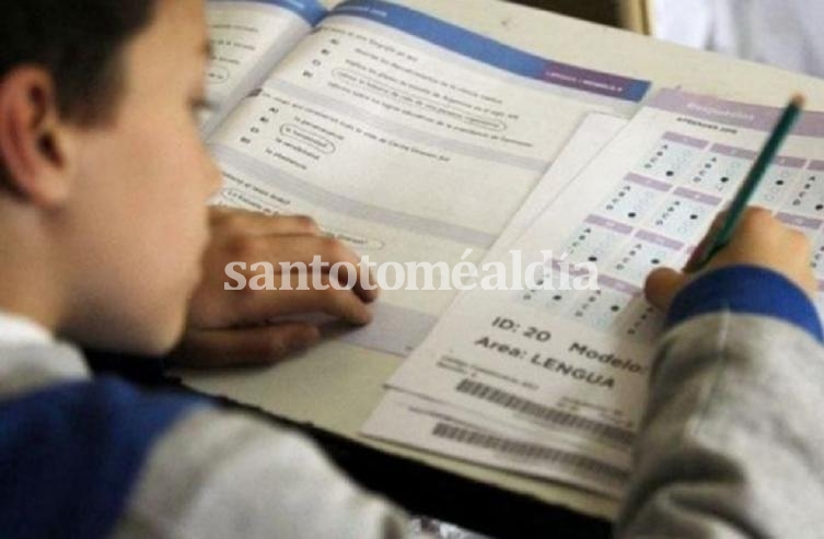 Aprender 2017: Entregaron reportes a las escuelas