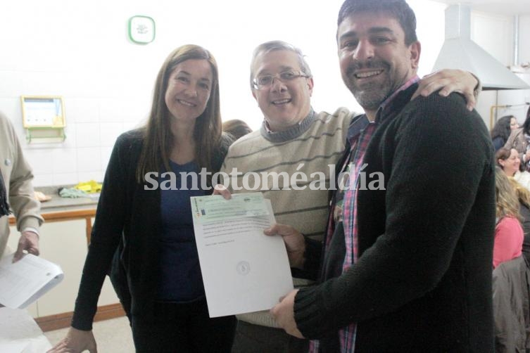 Se concretó una nueva entrega del FAE.