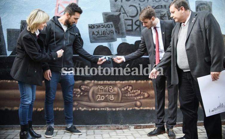 Santa Fe: Mural por el centenario de la Reforma Universitaria