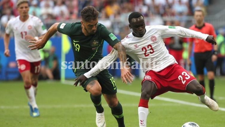 Dinamarca empató con Australia e hizo negocio