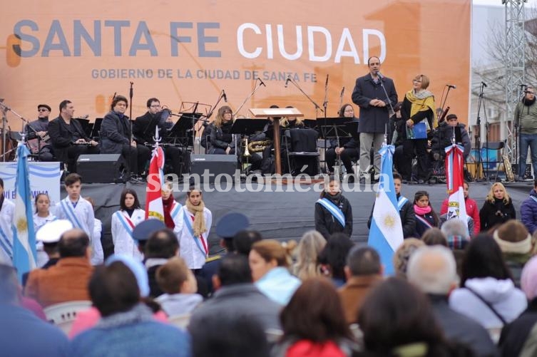 “El 9 de Julio en Aristóbulo del Valle ya es una tradición de todos los santafesinos”