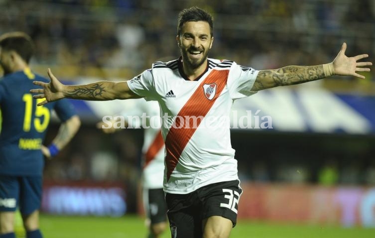 Scocco anotó el gol que sentenció el clásico.