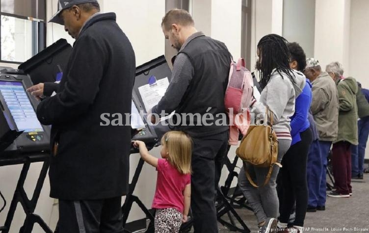 Estados Unidos celebra sus elecciones de medio término este martes.