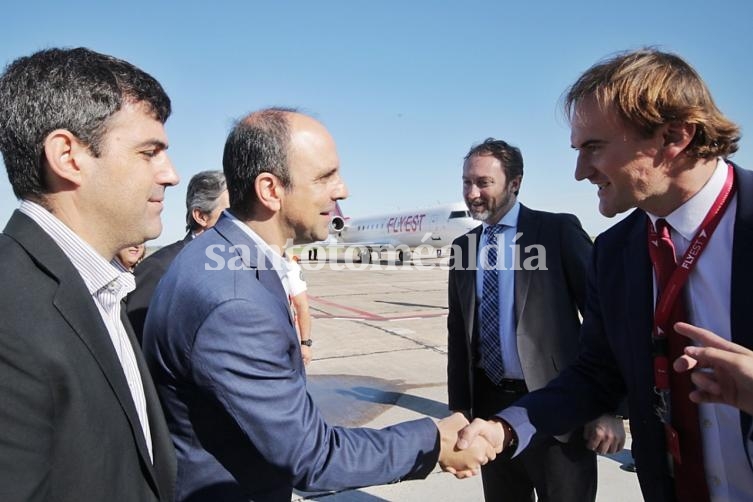 Corral destacó el arribo de Flyest al Aeropuerto de Sauce Viejo
